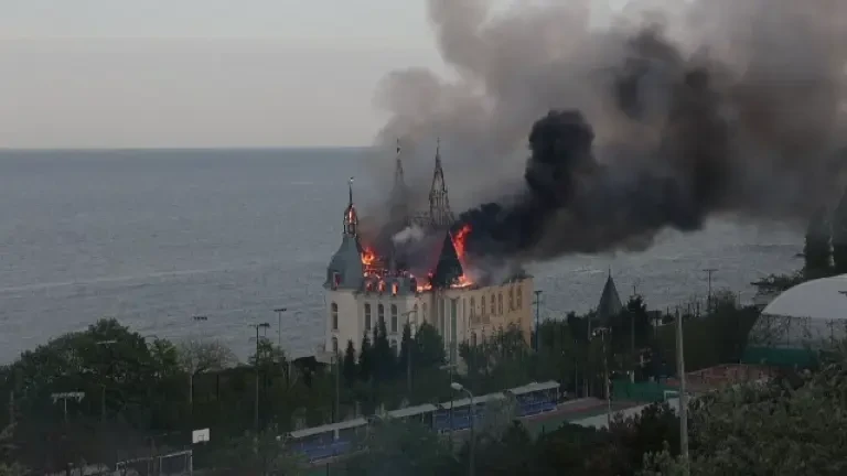 Primele imagini de la atacul nemilos al rușilor în Odesa. Bilanțul morților a crescut. VIDEO și GALERIE FOTO