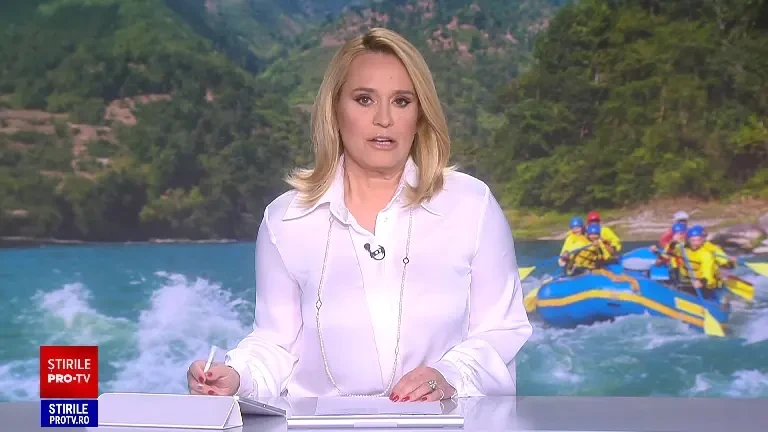 Cel mai bun loc din România pentru iubitorii de parapantă. Zona permite o decolare perfectă