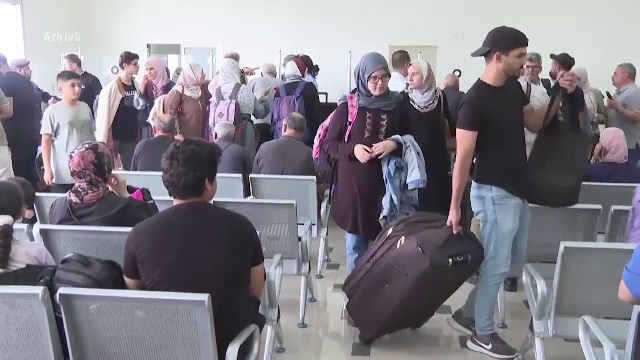 MAE: Nouă cetățeni români și membri de familie ai acestora au fost evacuaţi din Fâşia Gaza