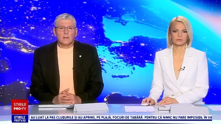 A doua noapte albă în Vama Veche. Petrecăreții au luat la pas cluburile și au aprins focuri de tabără pe plajă