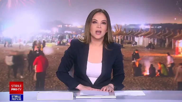 A doua noapte albă în Vama Veche. Petrecăreții au luat la pas cluburile și au aprins focuri de tabără pe plajă