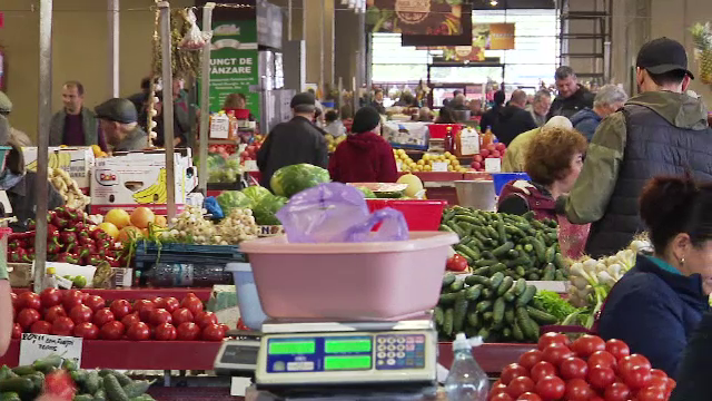 Ofertă de Paște pe ultima sută: Reduceri semnificative la verdețuri, legume și carne