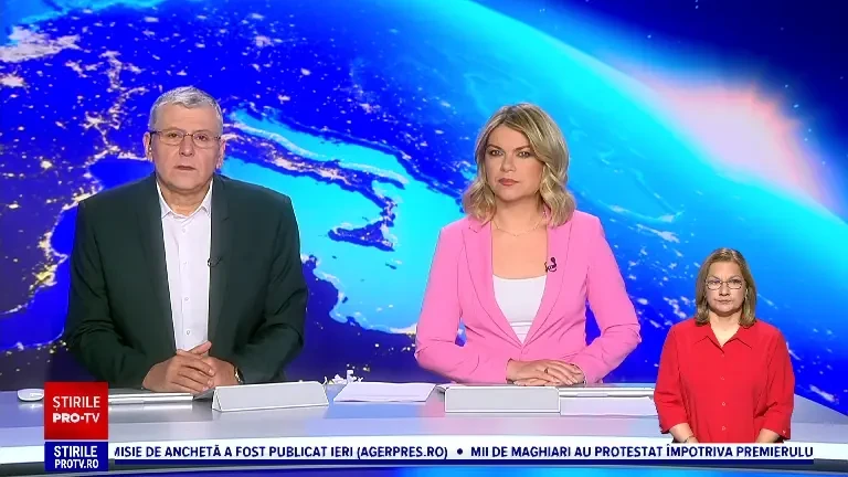 O șoferiță neatentă a avariat grav o ambulanță aflată în misiune. După impact autoturismul a ricoșat în alte două mașini