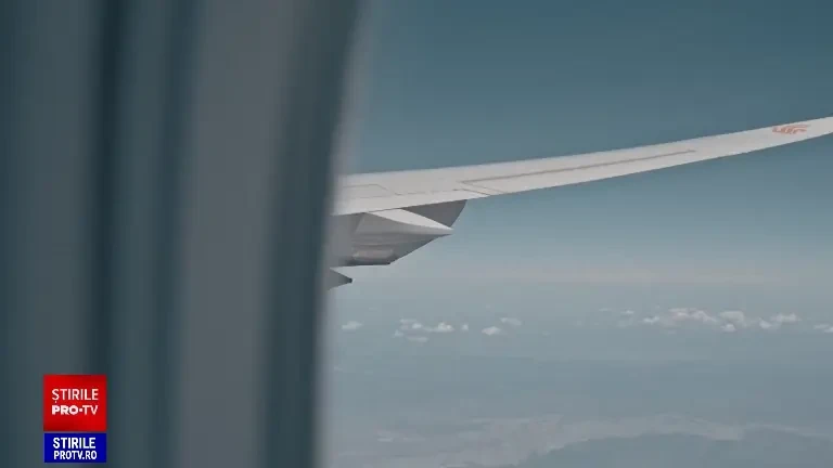 Cum a fost primit Xi Jinping la Palatul Elysee. Gestul controversat făcut de Emmanuel Macron GALERIE FOTO