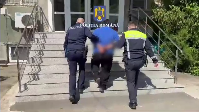 Un individ din Olt a violat și tâlhărit o femeie cu handicap locomotor după ce a intrat peste ea în casă