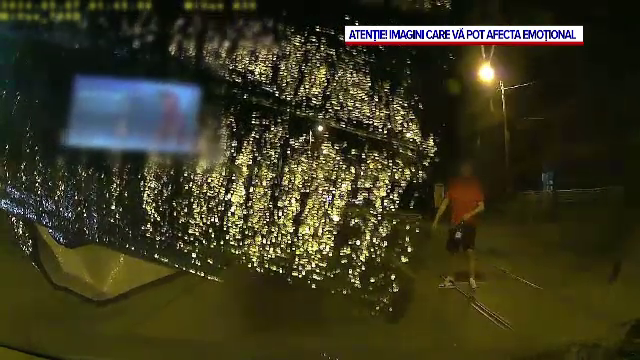 Un tânăr din București a atacat cu pietre mai multe mașini staționate la semafor. „M-am gândit că vine să mă omoare”