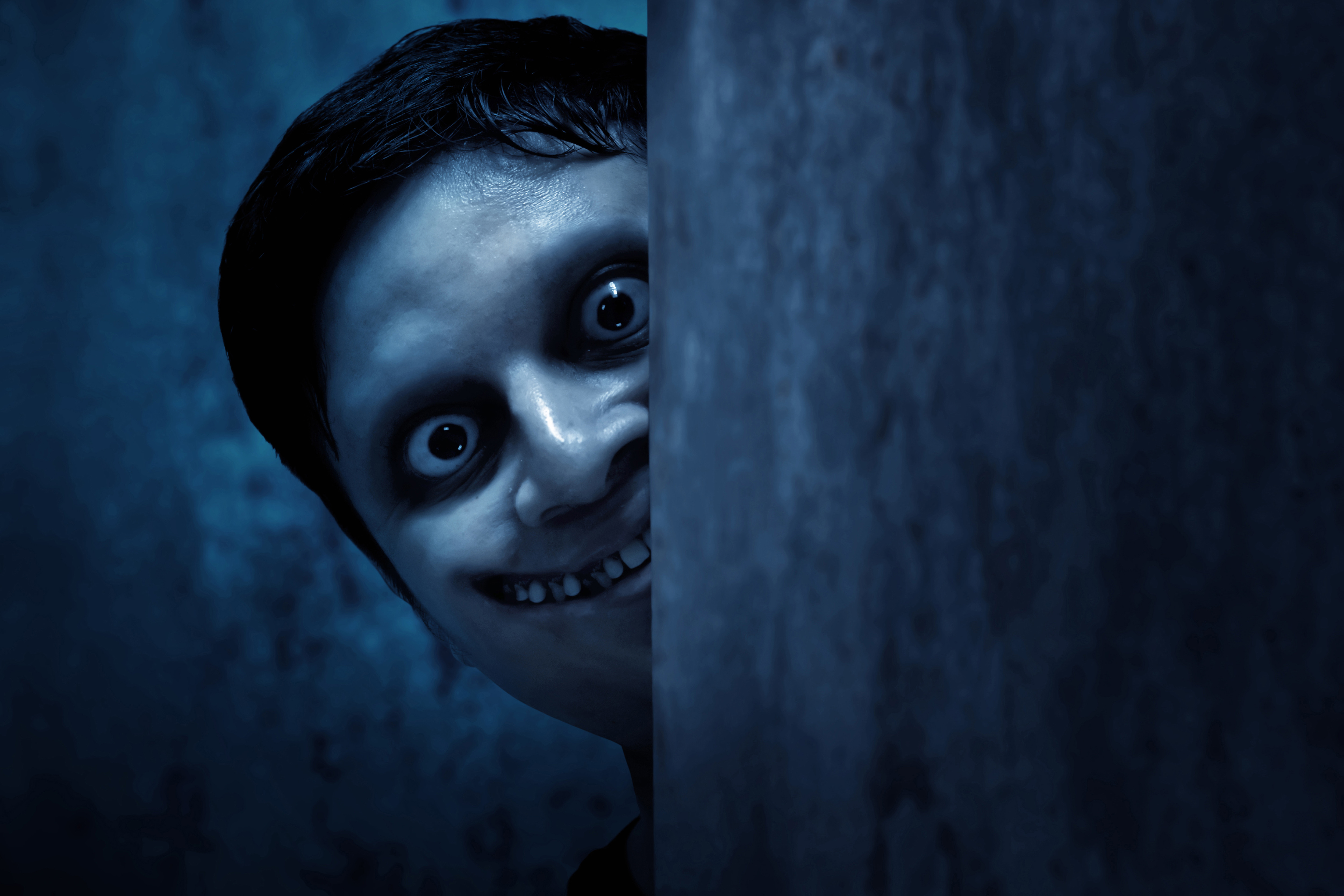 Boala care îi face pe cei suferinzi să vadă în jurul lor numai monștri. ”Toți arată ca o armată de demoni”