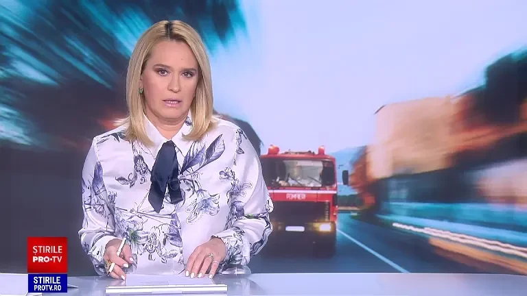 Un bărbat a murit într-un incendiu de amploare din București. Casa i-a luat foc după ce a uitat o candelă aprinsă