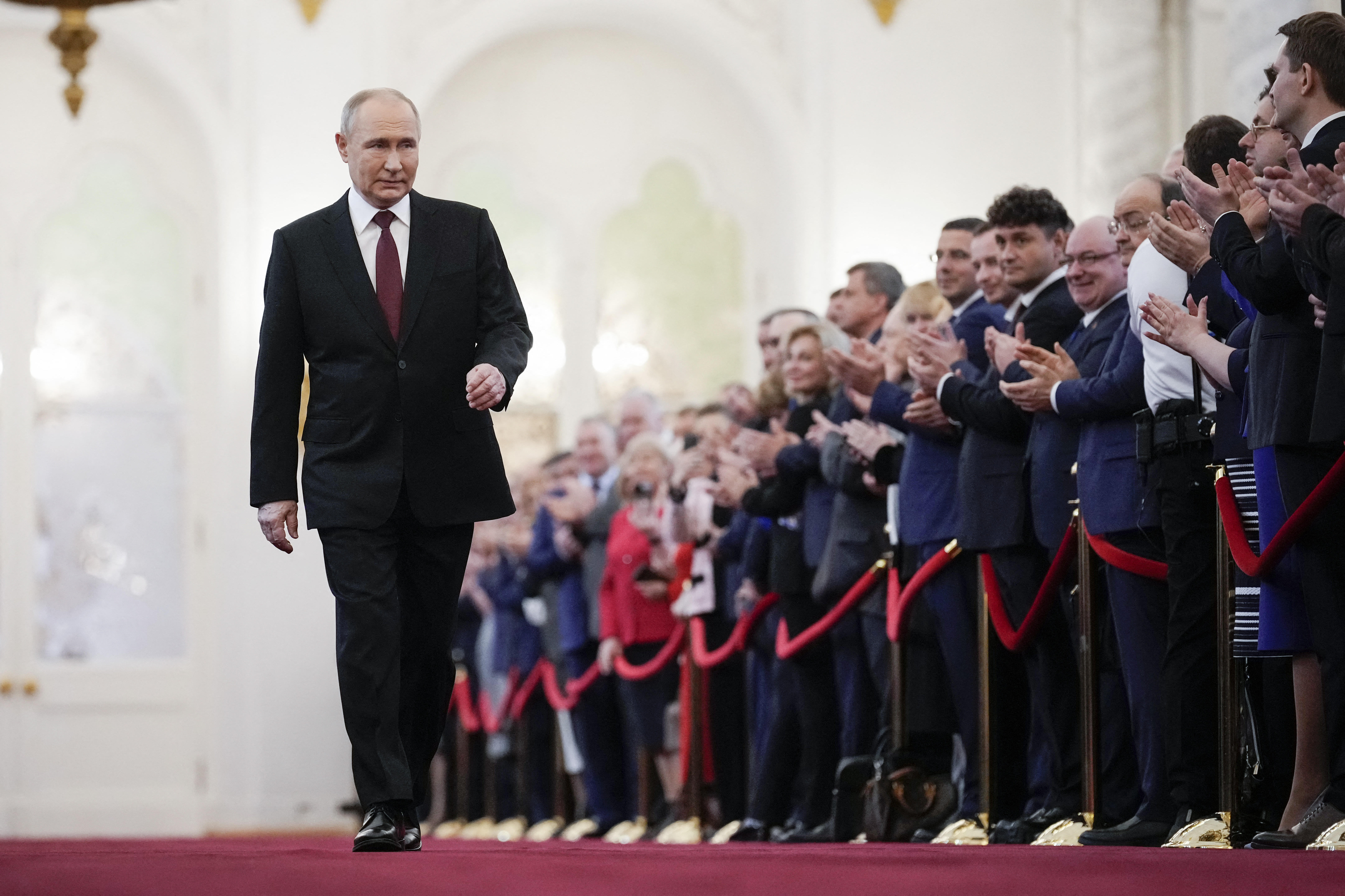 Putin: „Nu este nevoie de folosirea armelor nucleare chiar acum. Dar putem schimba acest lucru dacă este nevoie”