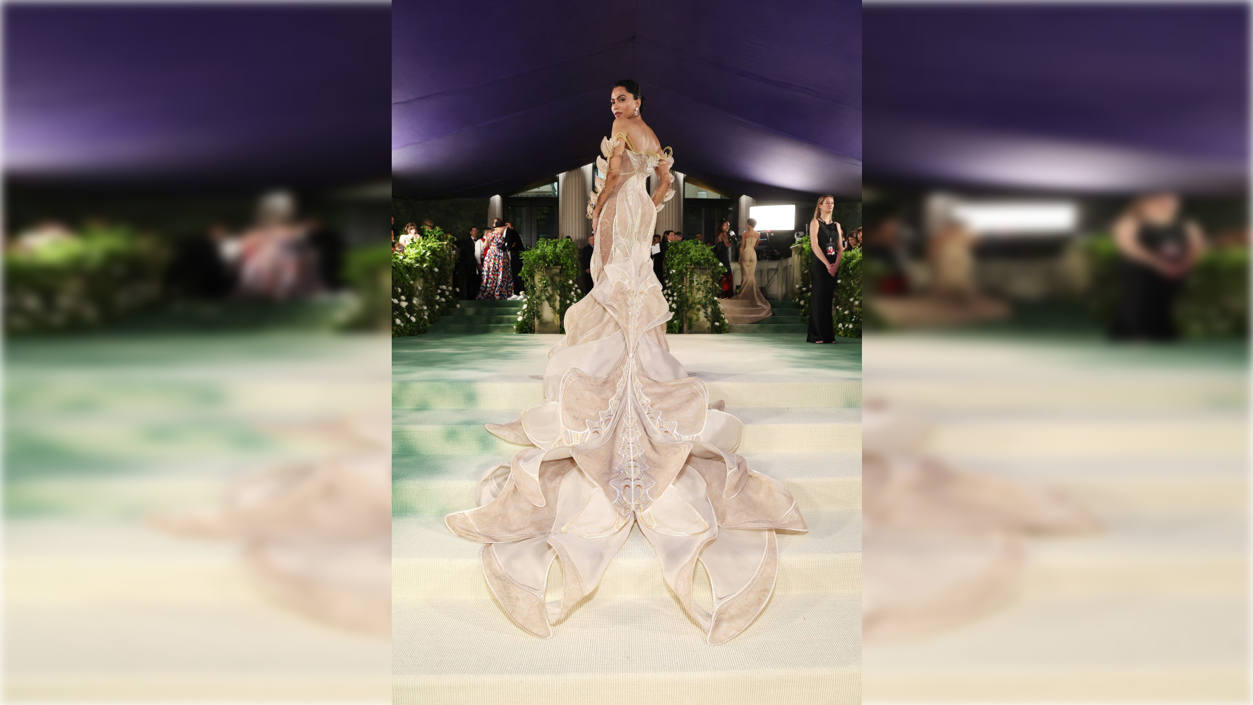 Met Gala 2024. Apariție misterioasă pe covorul roșu. A fost cea mai mai bine îmbrăcată, dar mulți s-au întrebat cine este