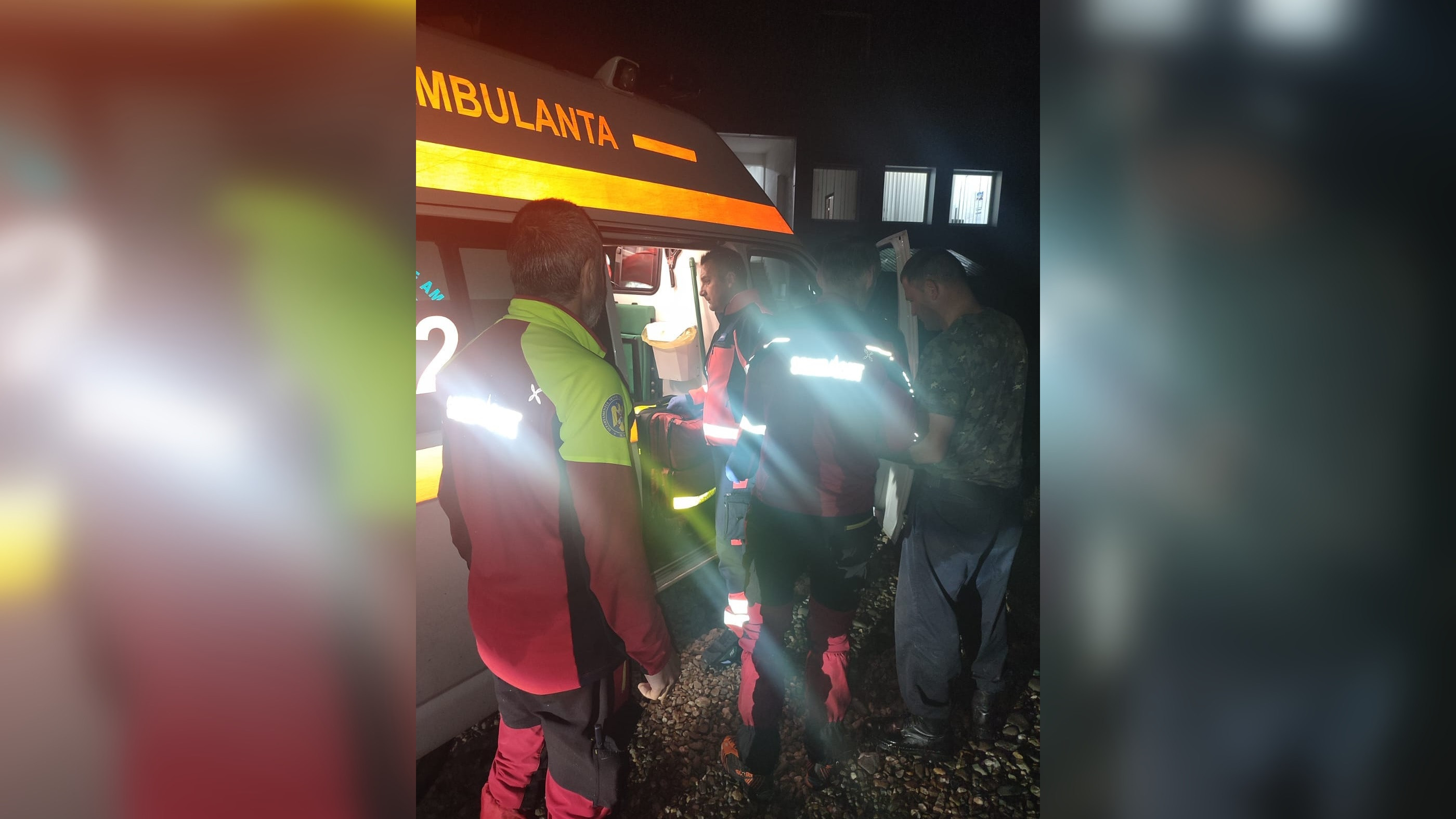 Un ucrainean care a fugit din țară a fost găsit în munții României. Ce le-a spus salvamontiștilor