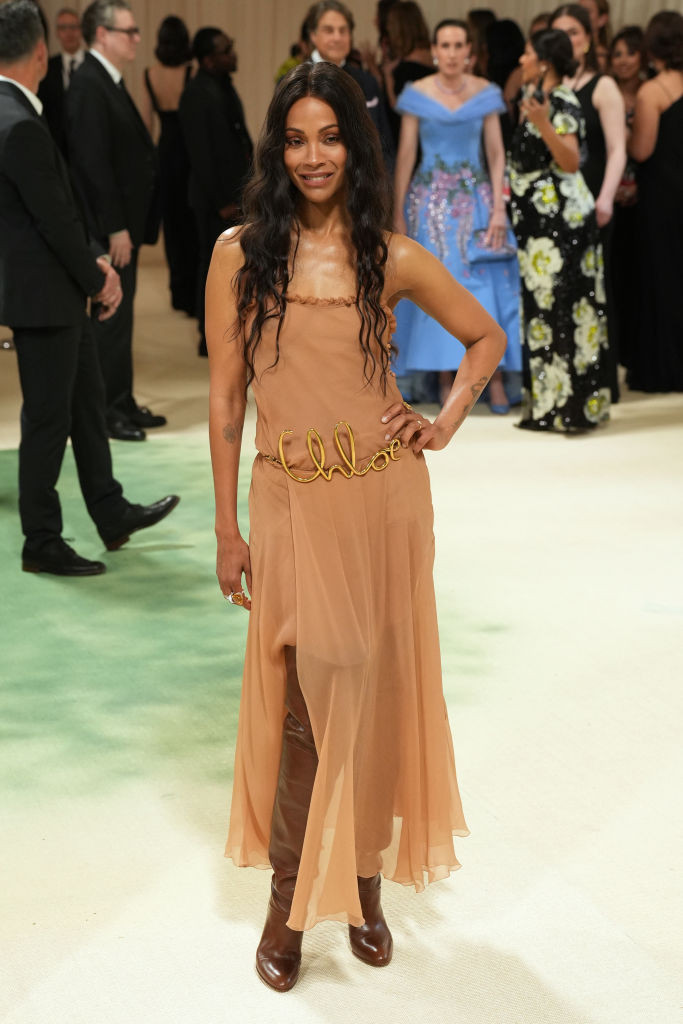 Zoe Saldaña, oficial cea mai bine plătită actriţă din istorie, după succesul filmului „Avatar: Fire and Ash”