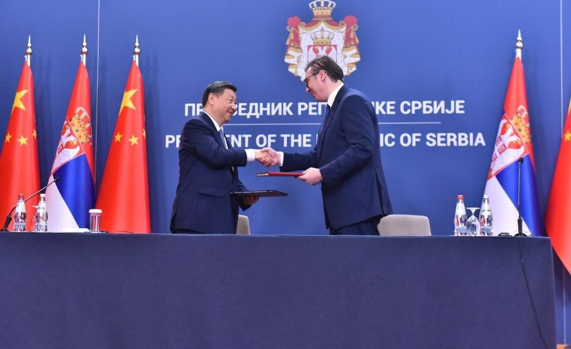 Politico: Serbia către Xi Jinping după sosirea la Belgrad: Nimeni nu te venerează ca noi