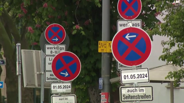 O stradă din Frankfurt are 760 de indicatoare de circulație. Oamenii spun că nu mai înțeleg regulile. VIDEO
