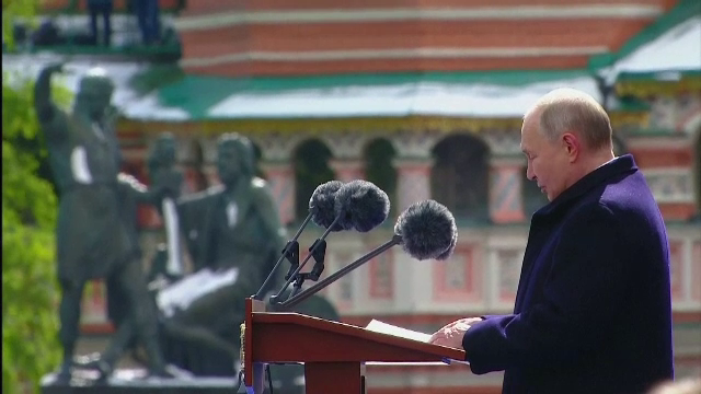 „Avem armele permanent în alertă. Nu vom permite nimănui să ne amenințe”. Mesajul lansat de Putin de Ziua Victoriei