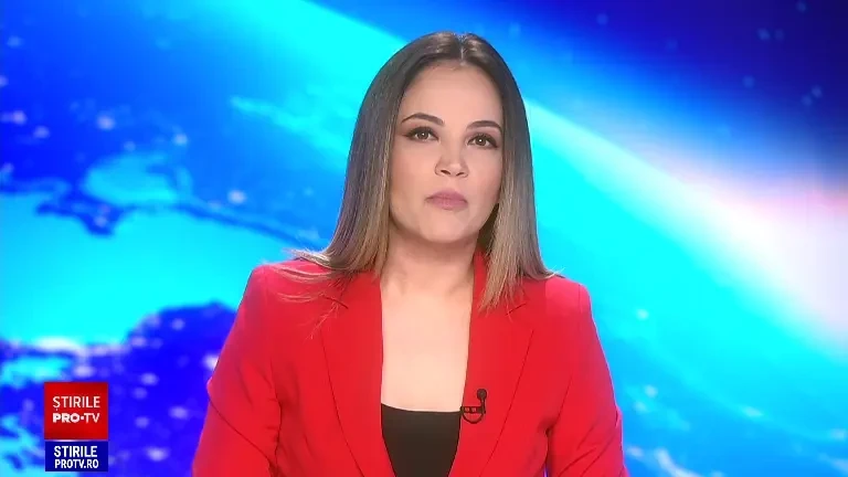 Pompierii din Galați continuă lupta cu flăcările de la groapa de gunoi. Scenariul luat în calcul de anchetatori