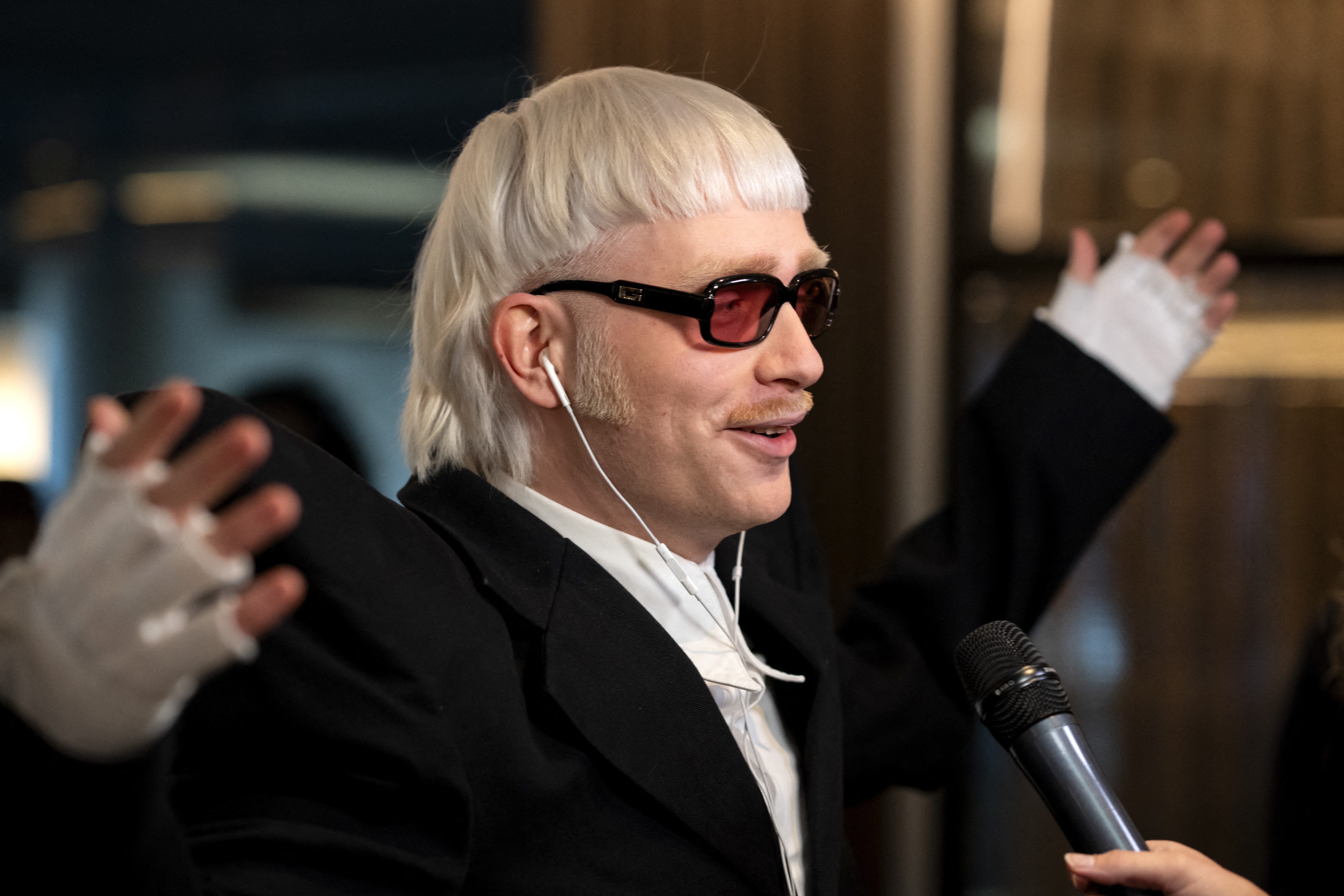 Motivul pentru care reprezentantul Olandei la Eurovision nu a participat la repetițiile dinaintea finalei