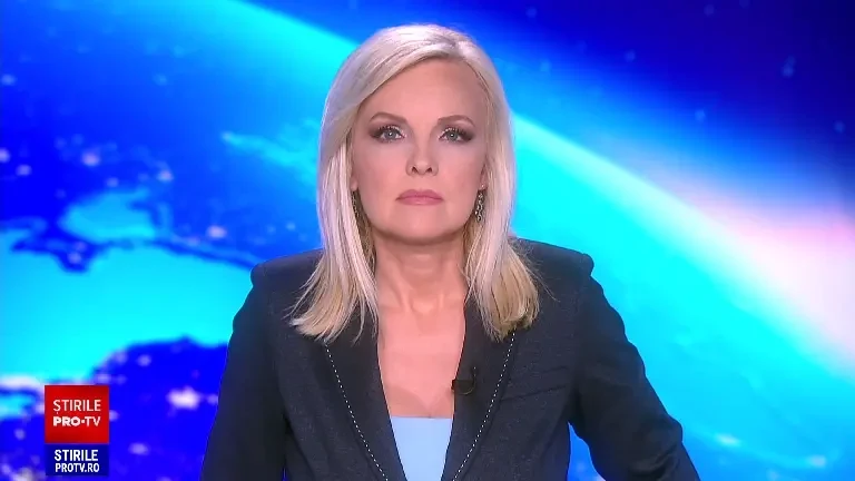 Cel puțin 4 morți după ce un autobuz cu 20 de pasageri a căzut de pe un pod, în Sankt Petersburg. Momentul a fost filmat