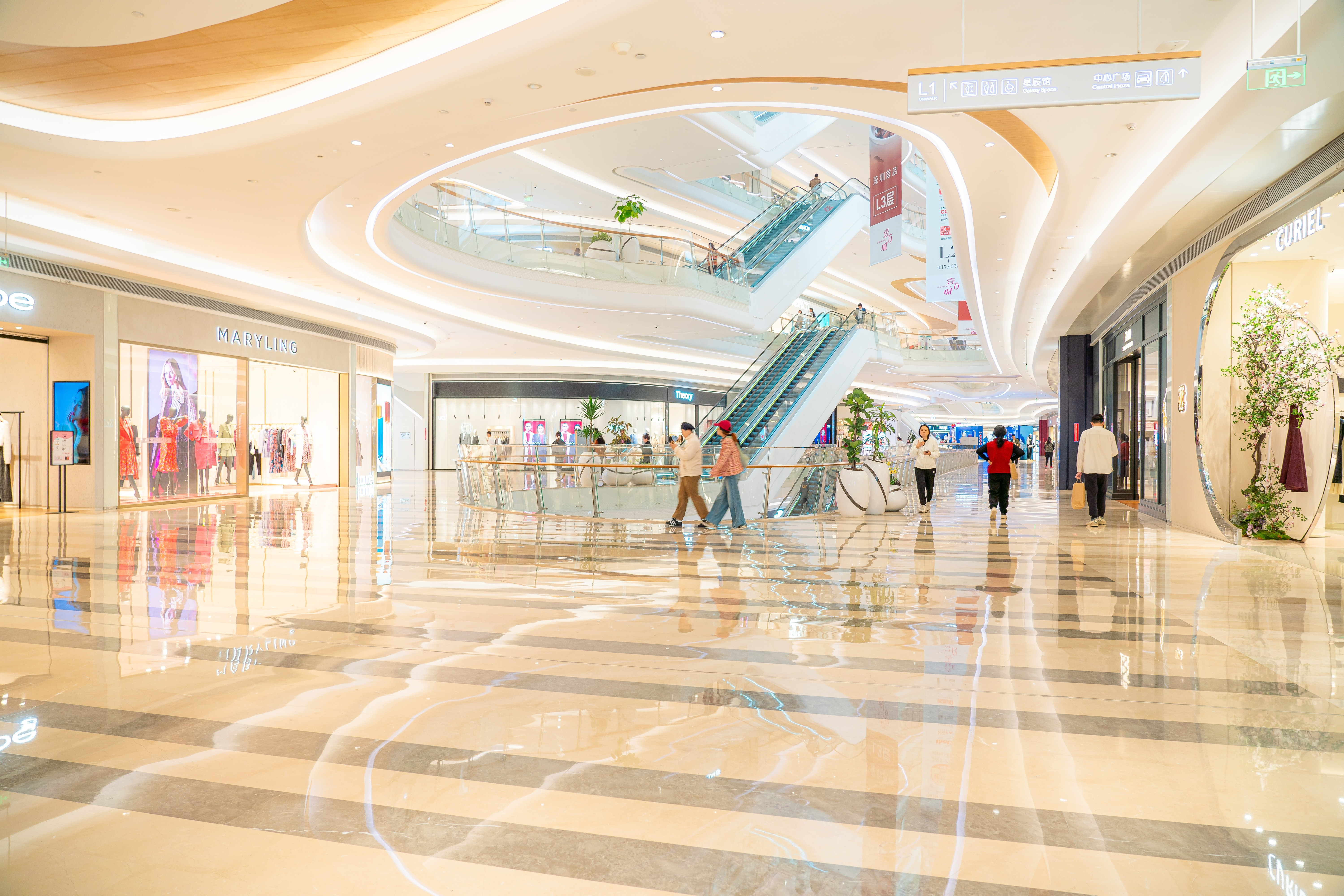 Apare un nou mall în București. Mutare neașteptată a proprietarului, foarte cunoscut printre români