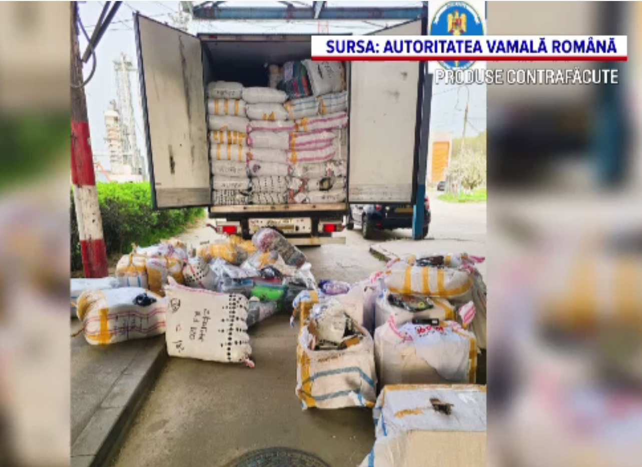 Cum intră în țară hainele „de firmă” contrafăcute. Explicațiile unui șef din vamă
