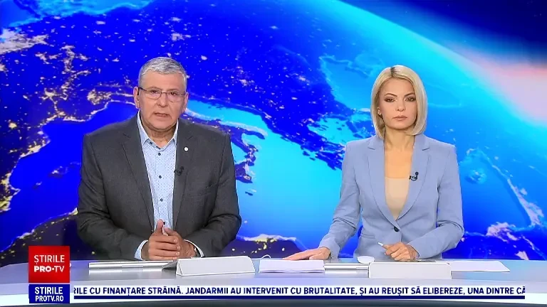 Impact între o mașină și o motocicletă, în Suceava. „Băi, omule, eu semnalizez, tu nu te uiți?”