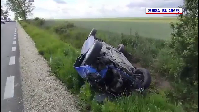 Un preot a murit, iar altul a ajuns la spital după ce un tânăr fără permis a pierdut controlul volanului, în Argeș