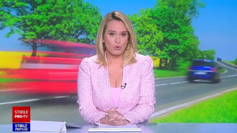 Momentul în care individul din Brașov tamponează intenționat mașina în care se află soția și copiii lor. „Du-te la pușcărie”