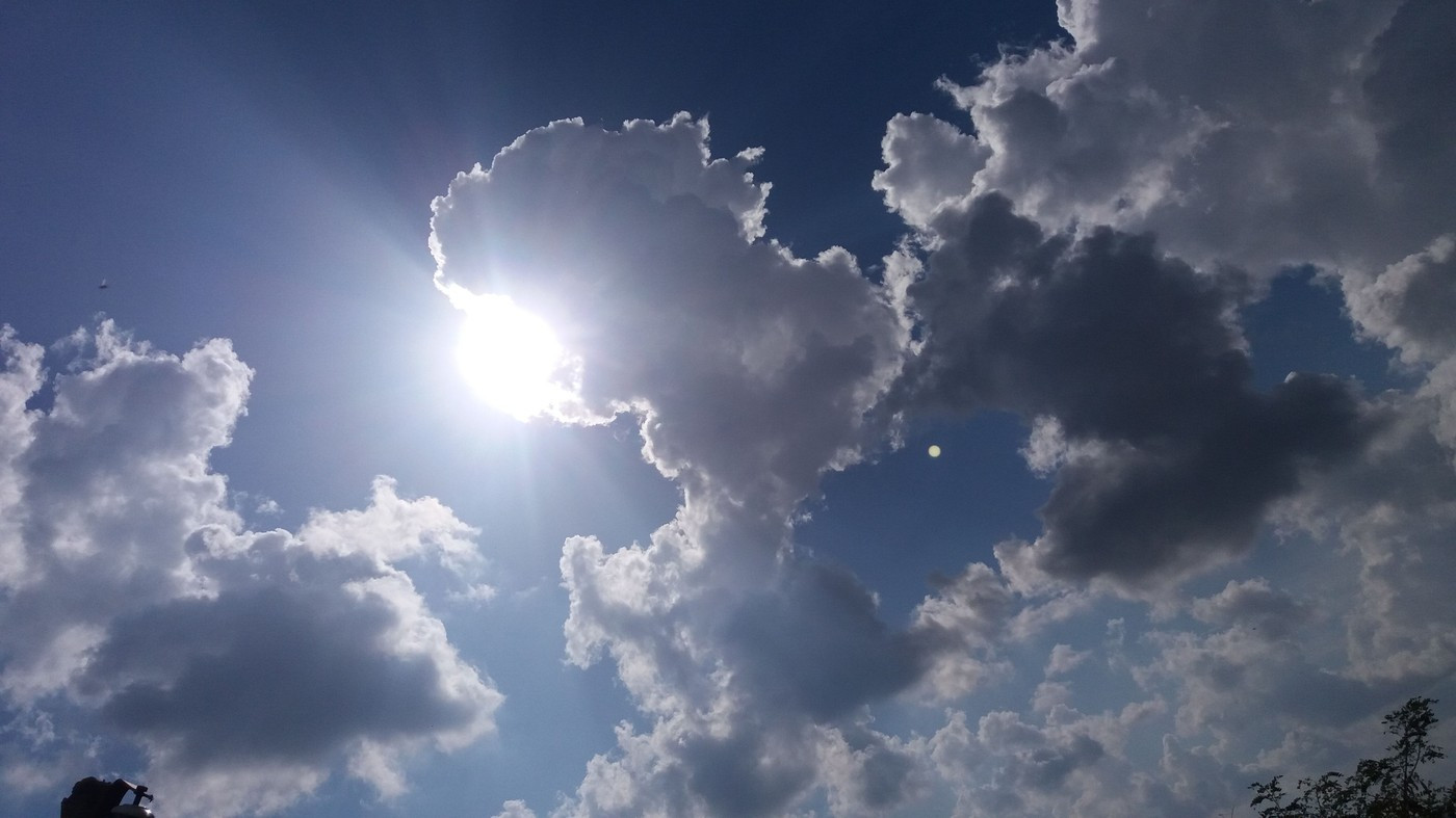 Vremea azi, 21 octombrie. Temperaturile sunt în creștere. Care vor fi maximele termice