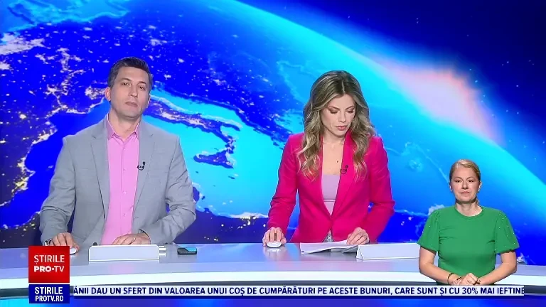 "Dorel" a lovit din nou. Metoda prin care un muncitor a fixat un stâlp de iluminat care fusese lovit de o camionetă