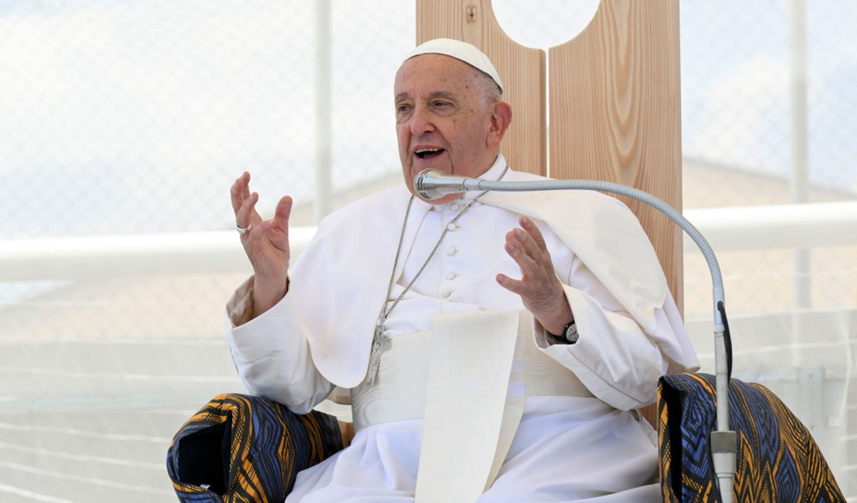 Papa Francisc urmează să se întâlnească cu actori de comedie din întreaga lume, inclusiv cu Whoopi Goldberg