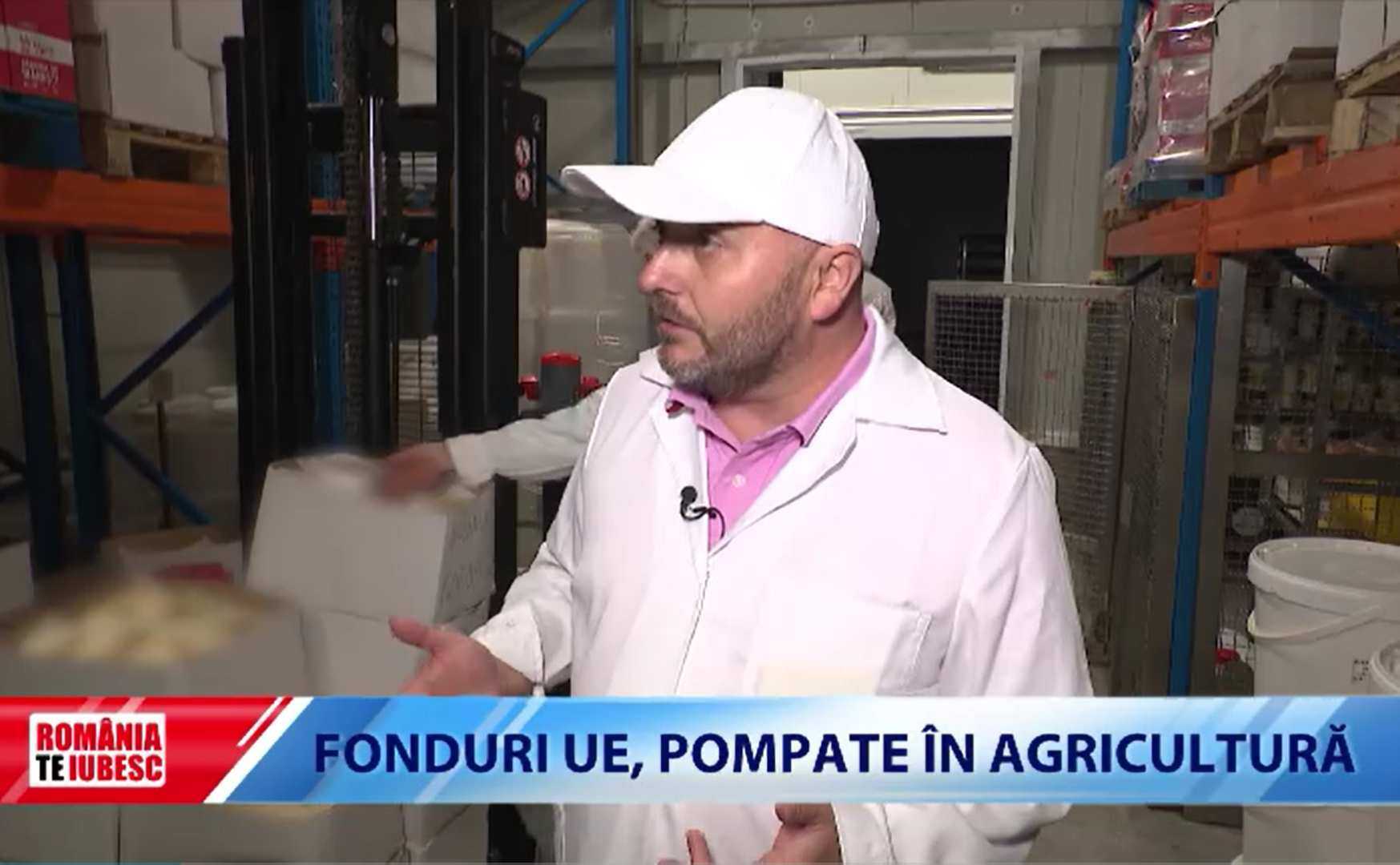 O familie din Brașov a construit de la zero, cu bani europeni, un grajd modern, computerizat, unde muncesc 4 roboți