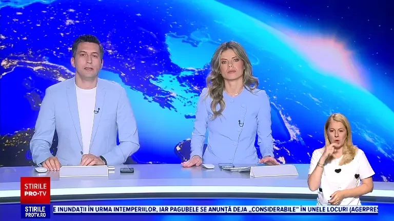 Trandafirii „Hocus Pocus”. Specia de flori care a făcut furori în toată țara. Își schimbă culoarea ca prin magie