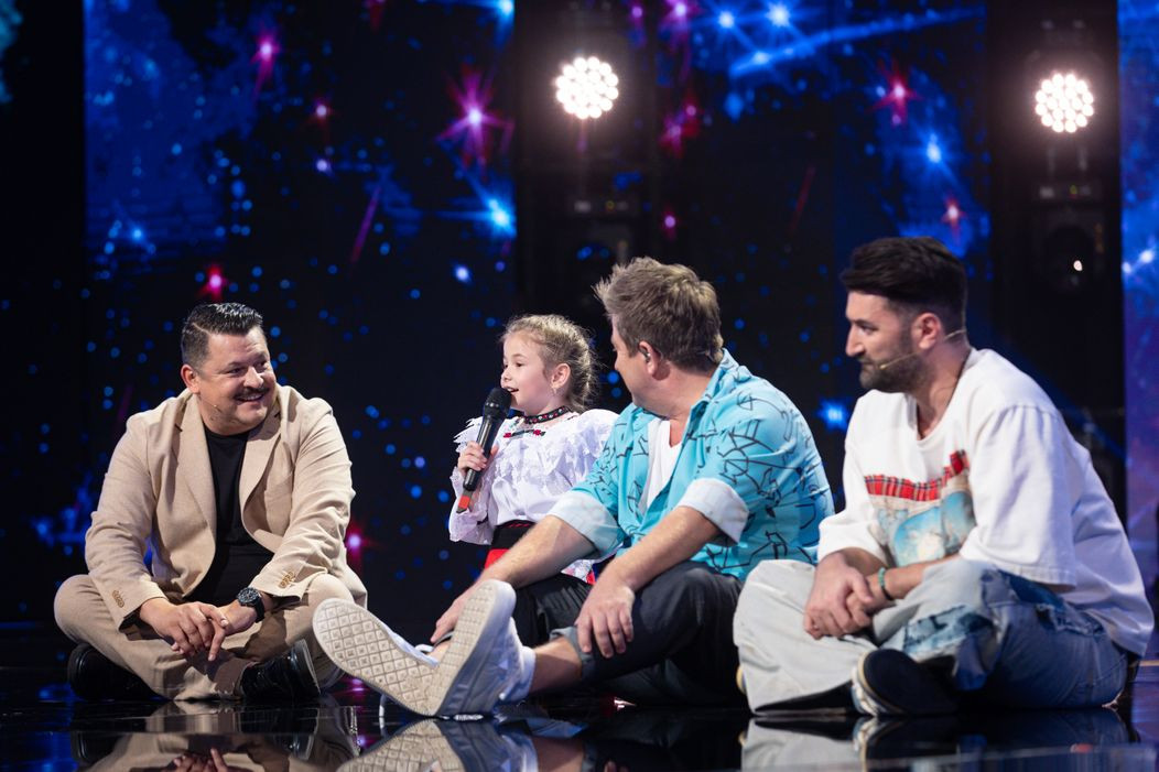 La doar 8 ani, Dora Debreczeni a stârnit hohote de râs la „Românii au talent!”: Sunt bune torturile, dar mai bună e pălinca!