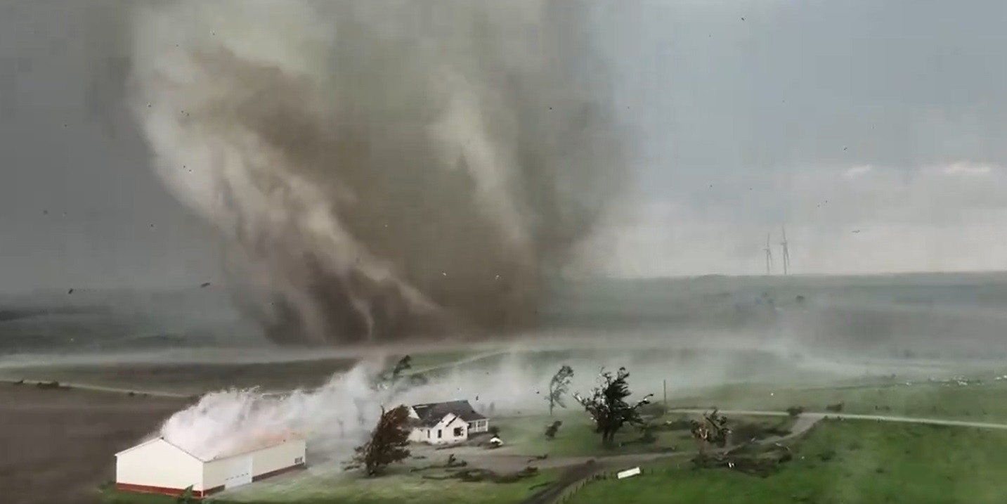 O tornadă a ras un oraș de fața pământului în SUA. Dezastrul, surprins în imagini | VIDEO