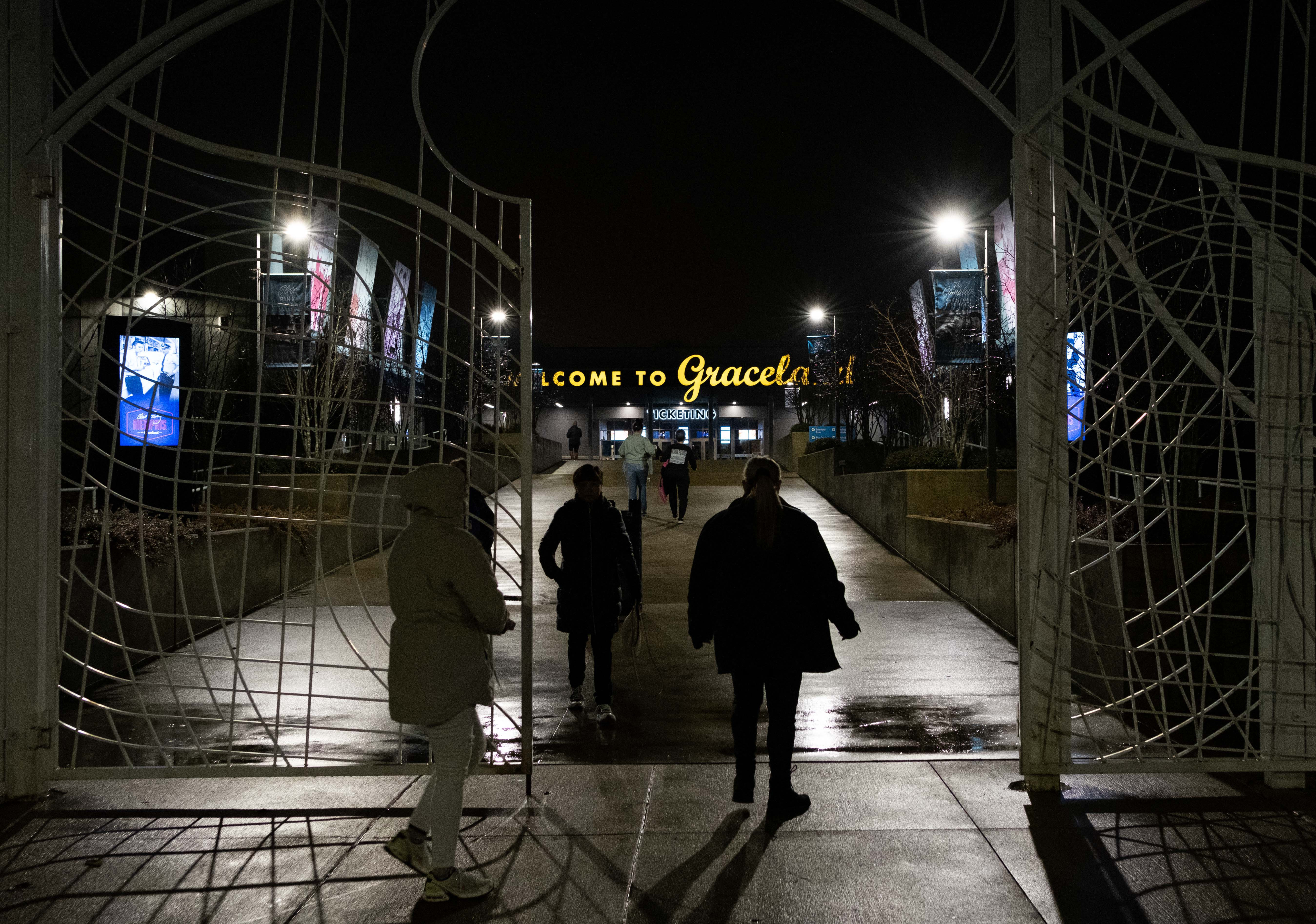 Un judecător a suspendat vânzarea reşedinţei Graceland a lui Elvis Presley, contestată de nepoata lui