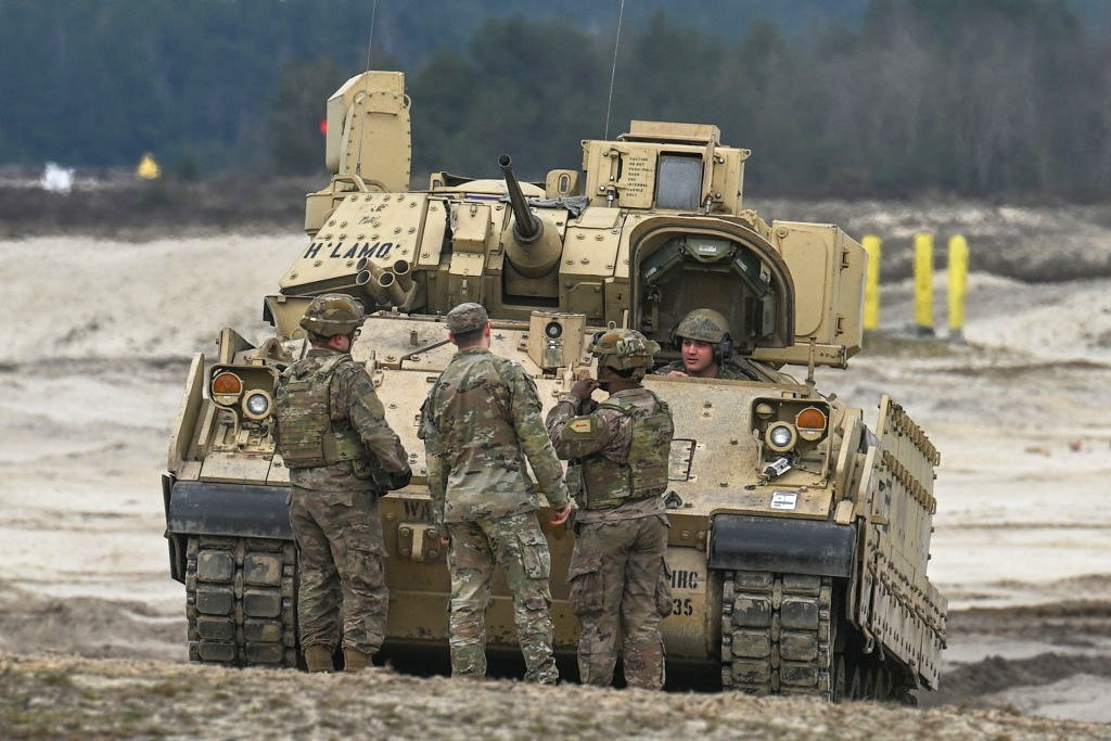 Forţele armate americane au anunţat uciderea a 37 de "terorişti" în raiduri separate în Siria