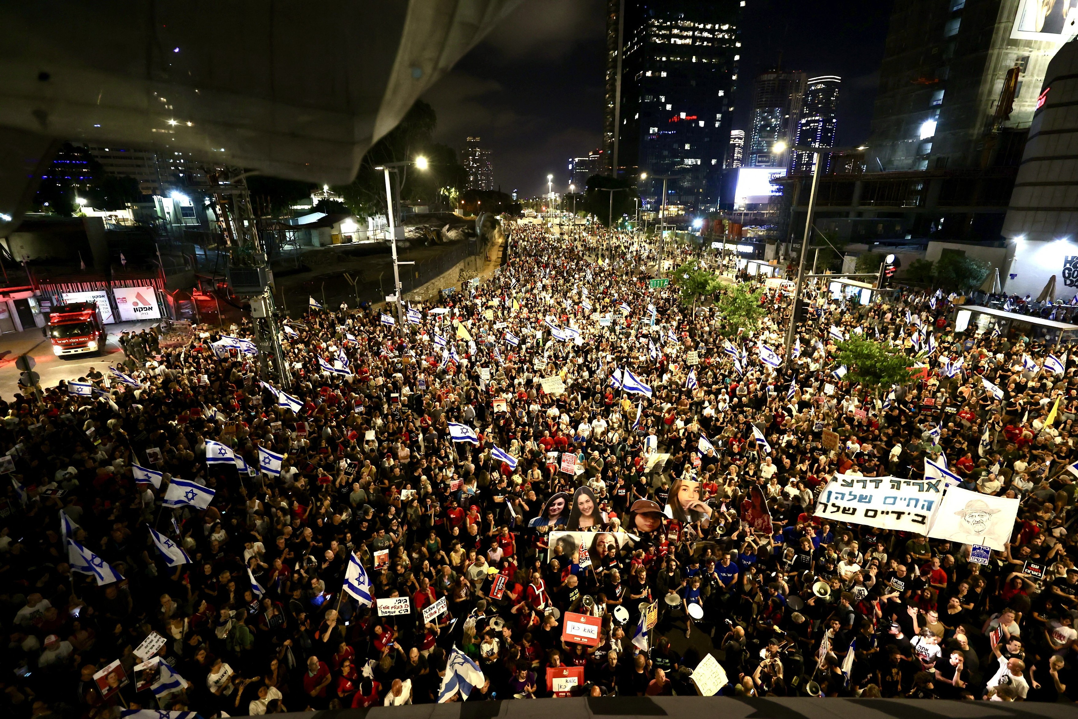 Protest la Tel Aviv. Mii de israelieni au cerut o acţiune urgentă a pentru revenirea ostaticilor din Fâşia Gaza