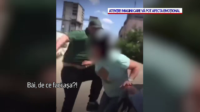 Două femei din Timiș, bătute de patronul unei firme de reciclare. Voiau să ducă mâncare unui nepalez, prieten cu ele