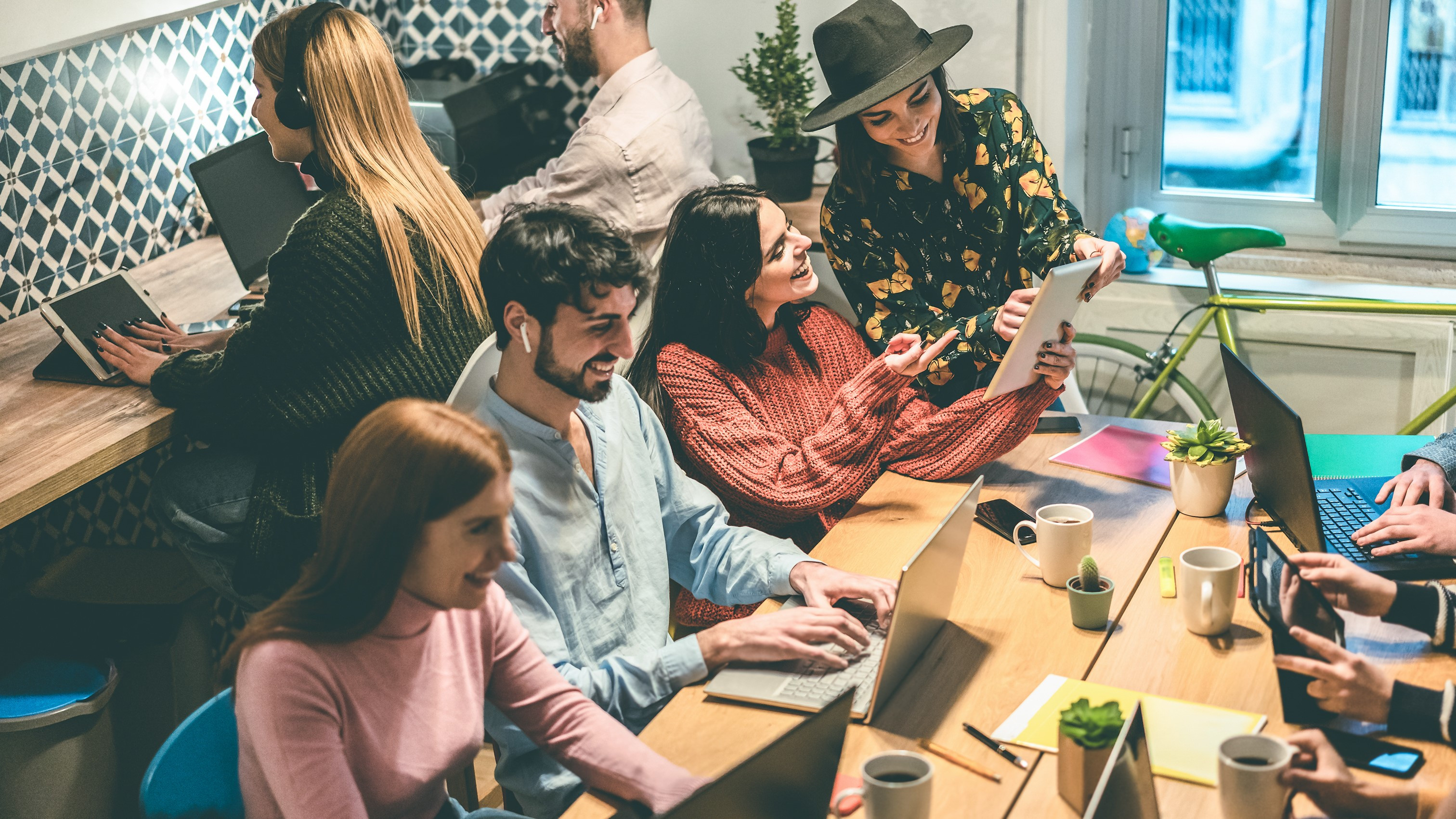 Ce caută Generația Z pe Google. Sfaturi utile pentru cei care vor să-și deschidă o afacere