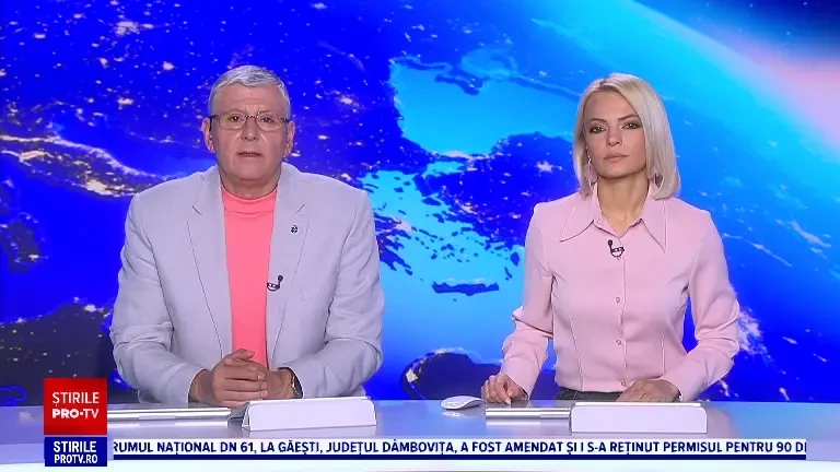 O femeie a trecut strada pe roșu, în Timișoara, fiind lovită în plin de o mașină