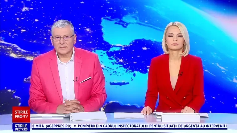 Tir cu pepeni răsturnat în Mehedinți. Câteva tone s-au rostogolit la marginea drumului. Șoferul, dus la spital