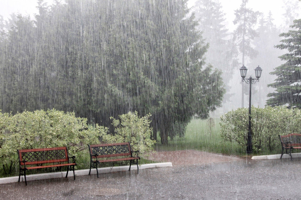 Comitet pentru situaţii de urgenţă la Ministerul Mediului, după avertizările meteo. „Ne aflăm într-o situaţie dificilă”