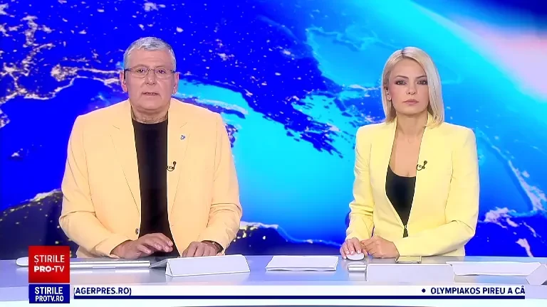 Momentul în care vulcanul din Islanda erupe. Magma țâșnește dintr-o fisură îngustă, dar lungă de peste doi kilometri