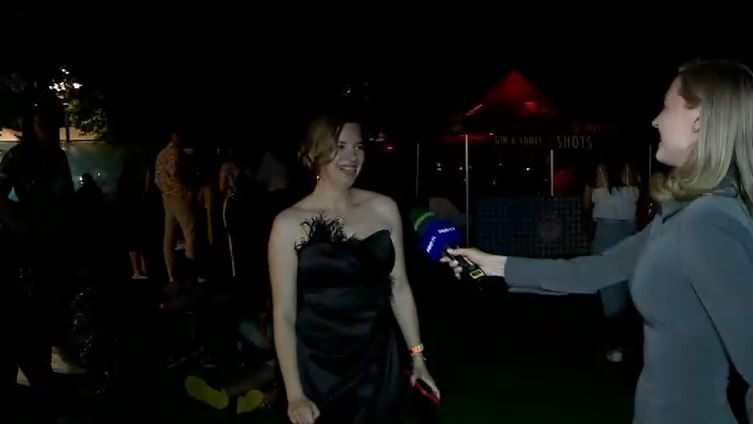 Festivalul Senzoria de la Iași a adunat mii de oameni. O nașă a fugit de la nuntă pentru un concert