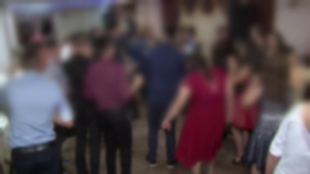 Banchet de clasa a 8-a, încheiat la spital. Două fete de 14 ani au băut alcool până au leșinat, în afara restaurantului