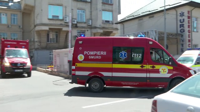 Șase muncitori au căzut de la o înălțime de 6 metri în timp ce construiau un bloc în Iași