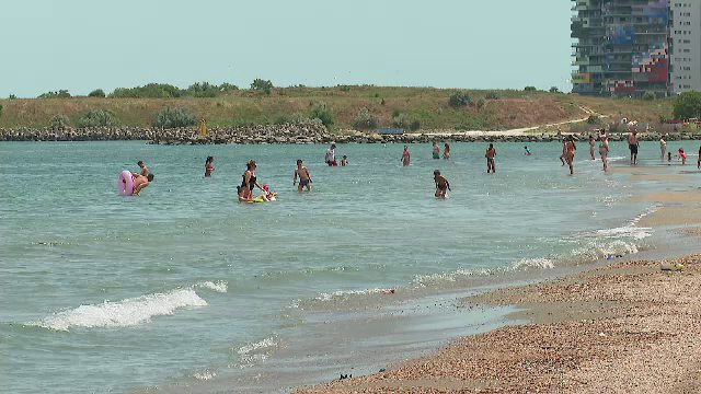 ”Litoralul pentru toți” aduce, pe lângă prețuri reduse, și vreme de vară autentică. Ce tarife sunt