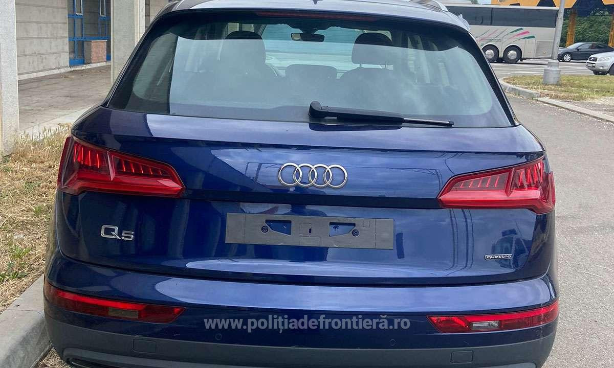 Șoferul unui Audi a rămas fără mașină după ce a încercat să iasă din țară. Ce au descoperit polițiștii de frontieră din Bihor