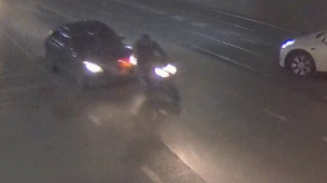 Avocata care a intrat intenționat cu mașina într-un motociclist, în Iași, a fost reținută pentru tentativă de omor. VIDEO