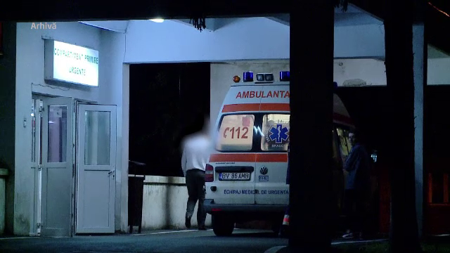 Trei indivizi geloși și înarmați au dat buzna la o nuntă din Brașov. Un tânăr rănit a ajuns în stare gravă la spital